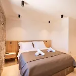 Beachfront Pebble Apartman Zdrelac