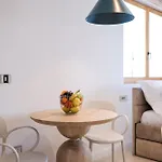 Beachfront Pebble