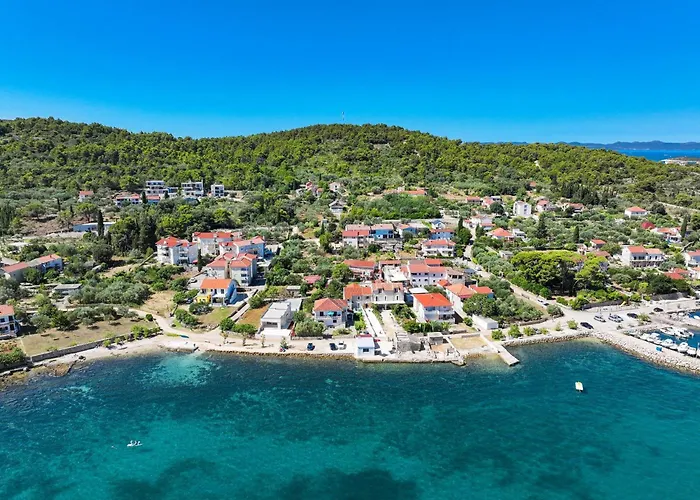 Beachfront Pebble * Ždrelac