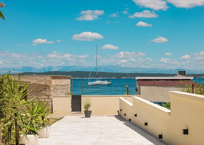 Appartement Beachfront Pebble *