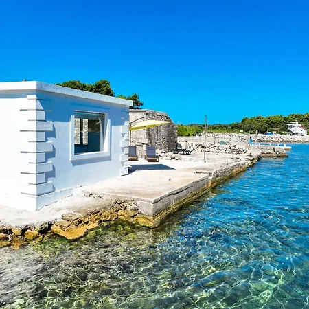 Appartement Beachfront Pebble *