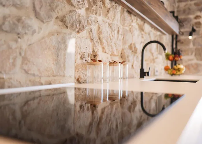 Beachfront Pebble Appartement *